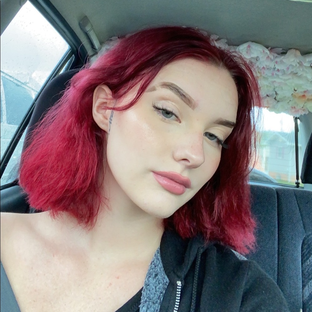 Meet your Posher, Skylah